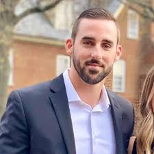 Mike Hulburt's Instagram, Twitter & Facebook