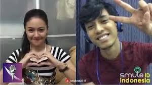 Disini aku rindu disana kau bercumbu. Disana Cinta Disini Rindu Mp3 Download 320kbps