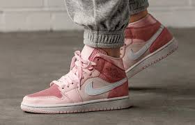 We did not find results for: Nike Womens Air Jordan 1 Mid Digital Pink Cw5379 600 Fastsole