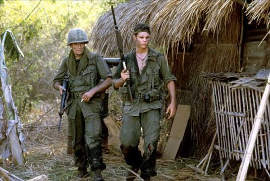 The Ace Black Movie Blog: Movie Review: Platoon (1986)