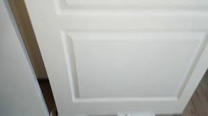 Boya kuruduktan sonra artık kapı kollarınızı geri takabilirsiniz,eviniz artık yeni bir görüntüye sahip,hatta odalar daha ferah,koridor daha geniş görünüyor,en fazla kapı koridorlarımızda olduğu ve evlerin güneş almayan yerleri koridorlarda. Polisan X1 Beyaz Panel Kapi Boyasi Ile Panel Kapi Boyama Youtube