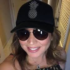 Shirley Duclos's Instagram, Twitter & Facebook