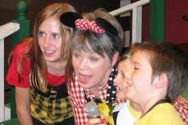 Does your kid love an audience?