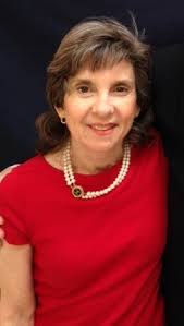 Elaine Culver's Instagram, Twitter & Facebook