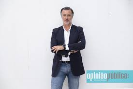 Estiveram presentes, no palácio de belém, joão cotrim de figueiredo. Iniciativa Liberal Apresenta Candidato A Camara De Famalicao Com Presenca Do Lider Do Partido Jornal Opiniao Publica