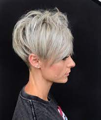 Sheridan Holyoak On Instagram That Texture Though Shmoakin Hair Pixiecut Shortcut Brazilianbondbu Short Hair Styles Hair Styles Artistic Hair