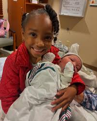 🦋 M I S S K E E M A J 🦋