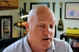 Southwest pilot climbs through cockpit window after being locked out