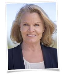 Meet Elizabeth Mac Donald