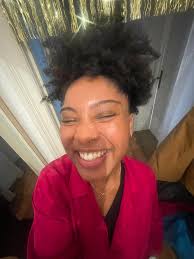 Hi to all, I'm looking for a 1br apartment, anywhere in the city, and my  budget is 250 €. Pm if you can help me, bye!