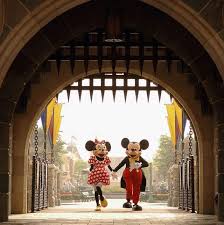 40 Best Disney Quotes About Love Friendship And Dreams
