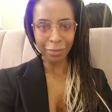 Shanta Thomas's Instagram, Twitter & Facebook