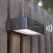 Solarleuchten sind sehr umweltfreundlich und laden sich durch sonnenstrahlen auf. Solarleuchten Solarlampen Fur Garten Aussen Und Balkon Lampenwelt De