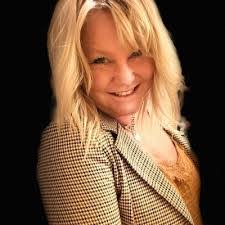 Jesse Hendon's Instagram, Twitter & Facebook