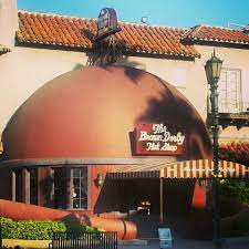 The Brown Derby Hat Shop Located At Universal Studios Florida Here S A Little History Of One Of The Or Universal Studios Florida Movie Studios Hollywood Brown