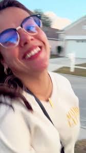 Eva Beltran's Instagram, Twitter & Facebook