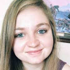 Danielle Noack's Instagram, Twitter & Facebook