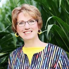 Jolene Brown's Instagram, Twitter & Facebook