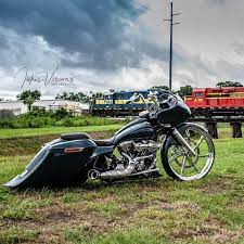 30 Smt Machining Imitator Wheel Bigwheelharleybaggers Smtmachining Forgedbillet Americanmade Custom Motorcycle Wheels Motorcycle Wheels Street Glide