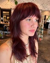 Daisy Behm's Instagram, Twitter & Facebook