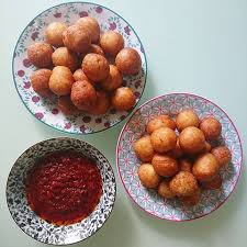 Susu kental manis (skm) atau kental manis adalah salah satu jenis minuman yang disukai banyak orang. Resepi Cucur Manis Viral Cara Buat Cekodok Manis Yang Lembut Dan Enak