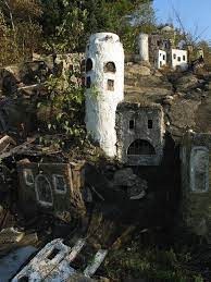 Creepy Images From An Abandoned Bible Theme Park Abandoned Theme Parks Abandoned Amusement Parks Abandoned Places