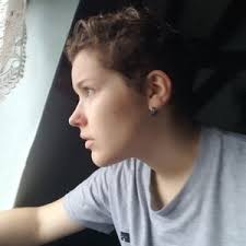 Le tarot en ligne présente en effet de multiples avantages : Axelle Rexpoede Etudiante En Culture Et Medias Qui Peut Vous Apprendre A Jouer Au Tarot