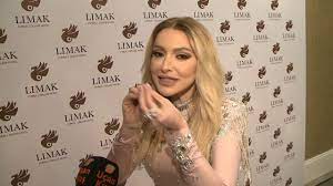 Hadi̇se kocaman gögüs fri̇ki̇kleri̇ 2020 hadise konser,hadise kaan yıldırım,hadise sevgilisi kaan yıldırım,hadise,hadise. Hadise 2020 Itiraflari Youtube