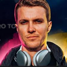 Aaron Jack's Instagram, Twitter & Facebook