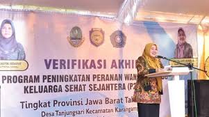 Seperti apakah peran pertanian dalam perekonomian indonesia selama ini? Perempuan Berperan Penting Dalam Pembangunan Nasional Tempo Co