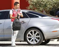De joão moutinho não se pode esperar um drible, um golo do outro mundo ou uma desmarcação sensacional daquelas que ninguém está a imaginar. Joao Moutinho Wiki 2021 Girlfriend Salary Tattoo Cars Houses And Net Worth
