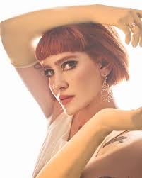 Me da mucha vida hacer retratos de nuevo, ✨🌷, Espero este año me contraten  para muchos trabajos similares 🥹✨