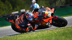 Les italiens enea bastianini et fabio di giannantonio porteront ses couleurs l'an prochain. Ktm Ne Pouvait Pas S Arreter En Si Bon Chemin Et Prolonge L Aventure Motogp Eurosport