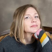 Amanda Royce's Instagram, Twitter & Facebook