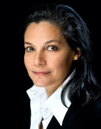 Rebeca Quintanilla's Instagram, Twitter & Facebook