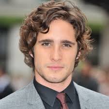 Se definirán los 4 finalistas que se disputarán el premio el 3 de octubre de 2021 por nuevo orden #diegoboneta #bestlatinactors. Diego Boneta Ist Der Bestbezahlte Sanger Der Welt Mediamass