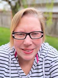 SLOTH ENCOUNTERS! Sloth Encounters will be taking place now through  September 8th, 2019. After that, our sloths Bonnie and Clyde will be taking  a small trip to Big Red's Barn in Coeur