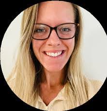 Diana Nevarez's Instagram, Twitter & Facebook