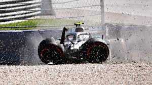 Follow also on fb & instagram @valtteribottas. Formel 1 Mega Crash Valtteri Bottas Zerlegt Seinen Mercedes Formel 1 Bild De