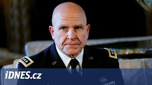 Pošleme do Afghánistánu tisíce vojáků, velí Trumpův poradce. U šéfa narazil 