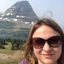 Has anyone recently seen or purchased a MagicBand 2? I'm not interested in  the newer (rechargeable)+ version but prefer the convenience of a band. Tia