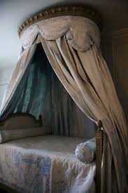 Later 18th C Style Bed With Drapery Ceiling Couronne Diy Headboard Headboard Beautiful Bedrooms
