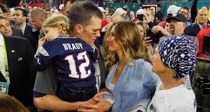 2009 heiratete brady das supermodel gisele bündchen (40). So Sieht Es Bei Tom Brady Und Gisele Bundchen Privat Aus