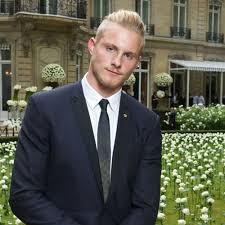 Rooted in tradition, gentleman's haircuts are always professional, classy, and flattering, and speak to a man's inner sense of style, power, and respect. 21 Best Gentleman Haircut Styles 2021 Guide