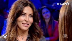 Sabrina ferilli ha sempre conquistato tutti per il suo talento e la sua bellezza tipicamente italiana. Verissimo Sabrina Ferilli Parla Della Nuova Fiction L Amore Perduto Dilei