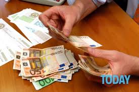 I mutui casa al 100 per cento sono finanziamenti particolari che, come dice il nome, finanziano l'importo del mutuo per il valore totale dell'immobile. Mutuo Cento Per Cento Valore Casa