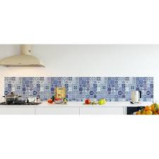 Ce carrelage en crédence sur le mur de la cuisine donne de la personnalité et un esprit vintage à la pièce. Credence De Cuisine Adhesive En Panneau Composite Aluminium Carreaux De Ciment Bleus L 300 X H 50 Cm Cdiscount Bricolage