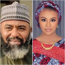 Fitaccen jarumin Kannywood Ibrahim mai shunku tare da babbar ƴar sa Amal.