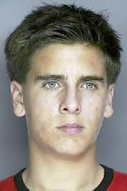 17 Celebrity Mugshots That Are Cringy Af Celebrity Mugshots Celebrity Yearbook Photos Mug Shots