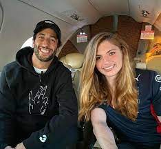 New mclaren arrival daniel ricciardo has spoken enthusiastically about the team's future f1 prospects and believe they can fulfil his f1 deams. Daniel Ricciardo And His Mystery Girlfriend On Podium Today Formuladank